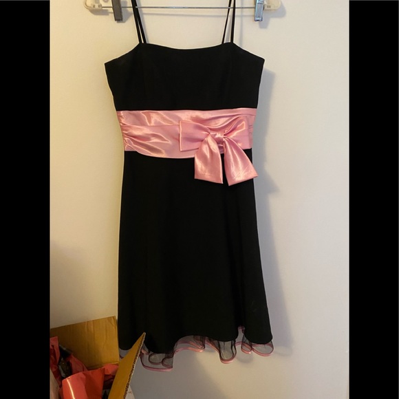 Stepping out - Picture 1 of 4